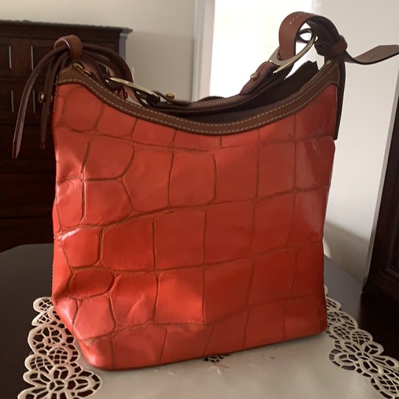 Dooney&Burke purse with matching wallet and checkbook and credit card cover - Picture 2 of 6